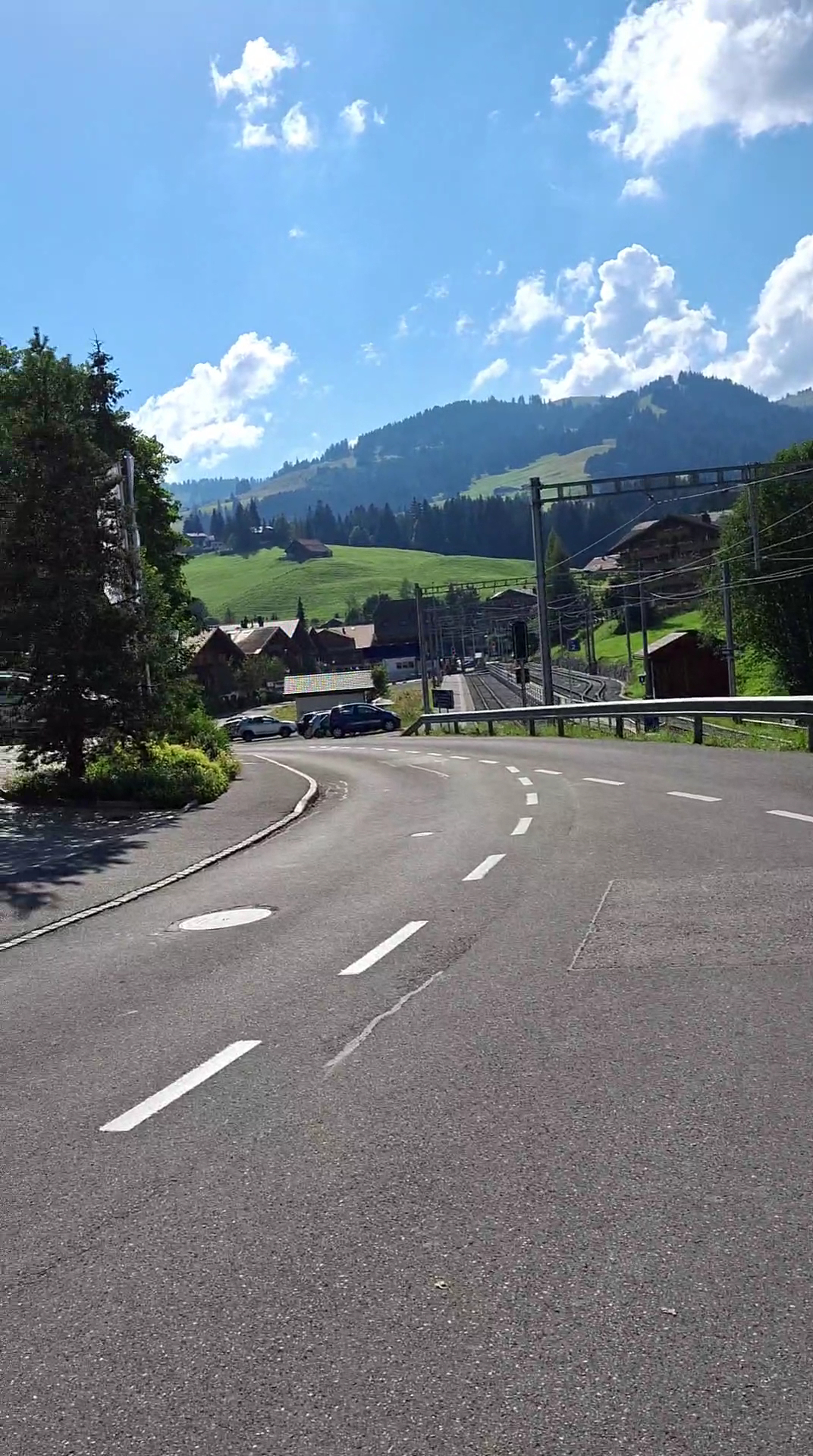 Genossenschaft Dorfladen Saanenmöser photo 3