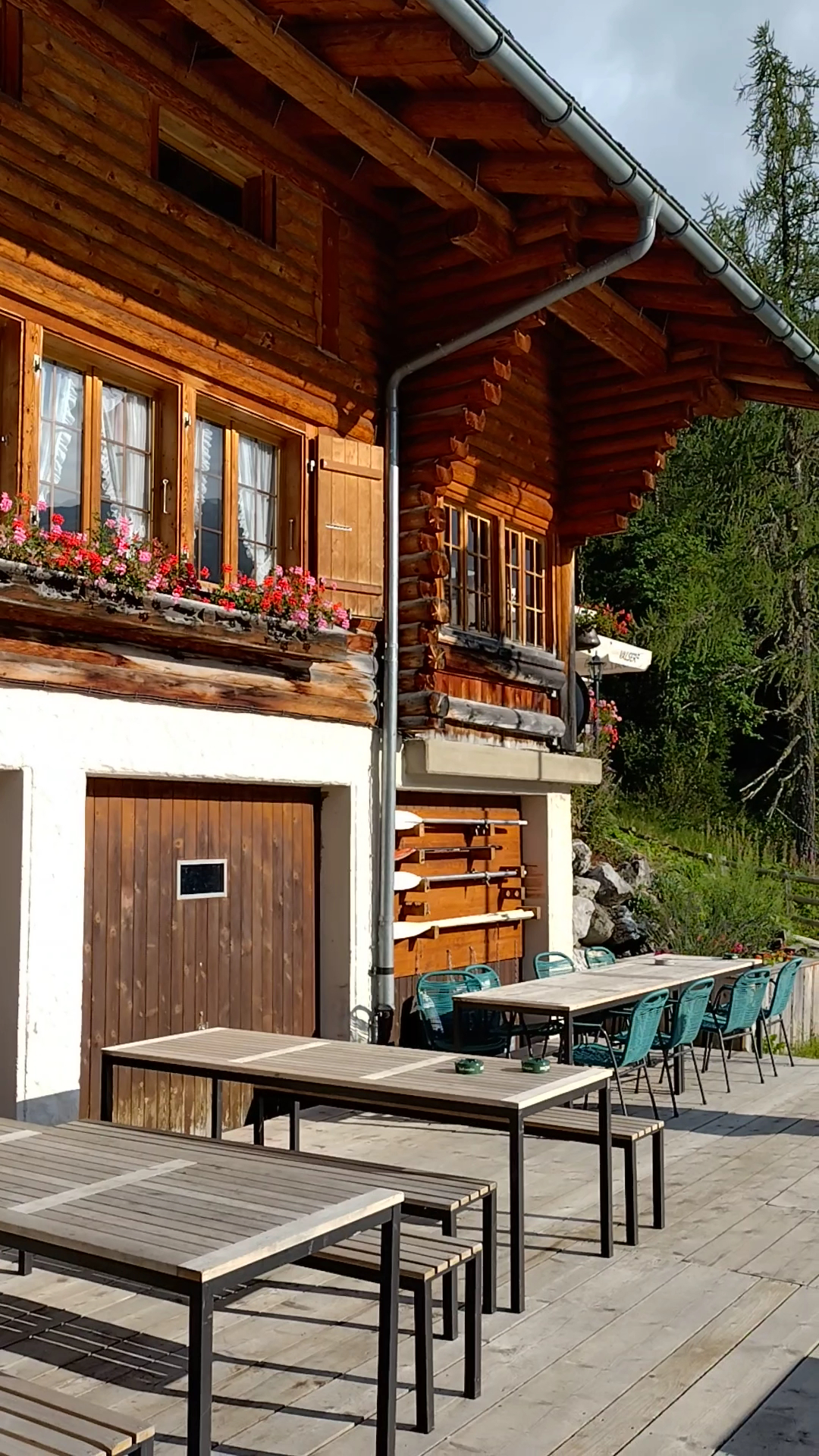 Swiss at a Feutersoey restaurant