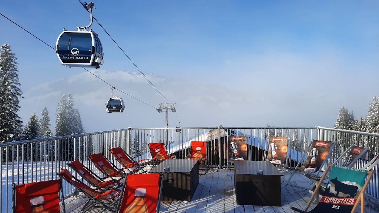 Why Knot Aprés-Ski Bar